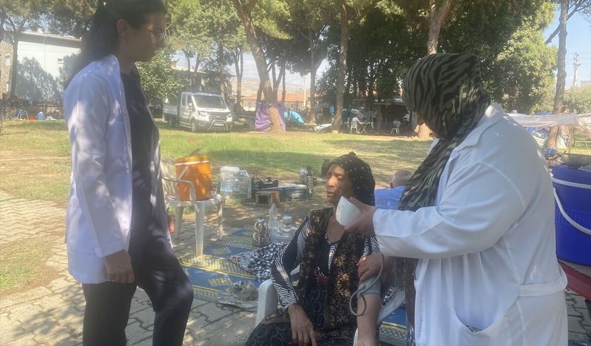 Alaşehir'deki üzüm bağlarında çalışanların sağlığı için çalışma