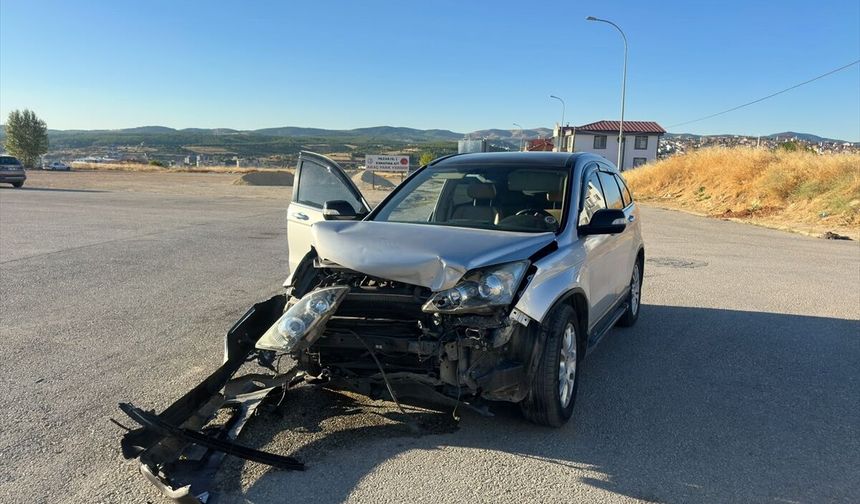Uşak Kemalöz Mahallesi Gökçen ve Can Sokak keşisiminde kaza