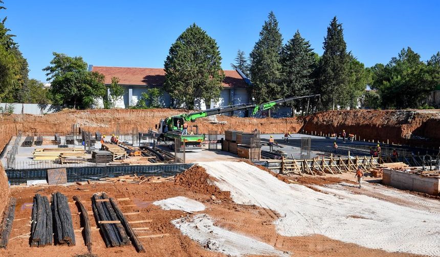 Uşak'a yapılan yeni Öğretmenevi binası, modern bir tesis olarak hizmet verecek