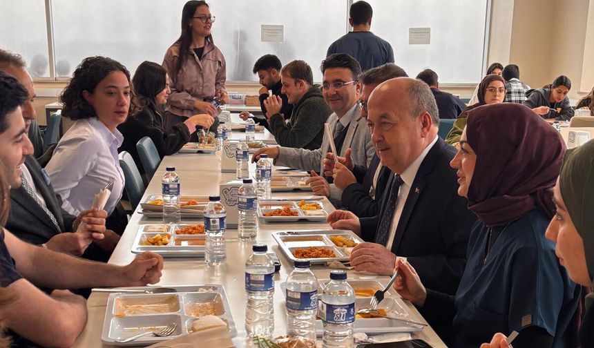 Uşak Tıp öğrencilerinin stajda yemek sorunu olmayacak