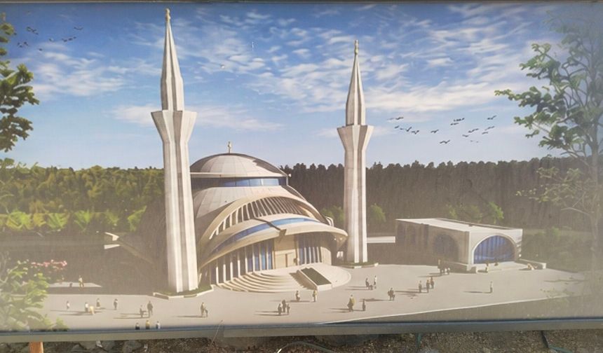 Uşak Eski Kız Meslek Lisesine yapılacak caminin cuma günleri oluşan yoğunluğu çözeceğini açıkladı