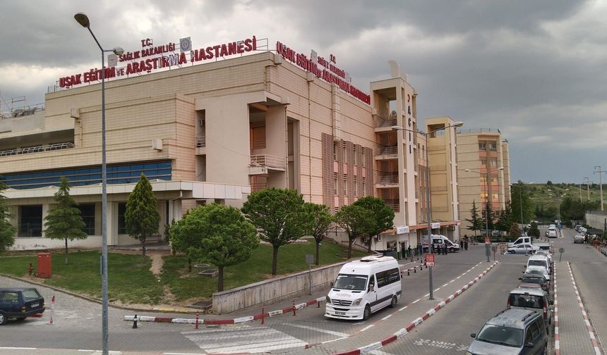 Uşak Eğitim ve Araştırma Hastanesi'nde kapalı omurga cerrahisiyle 200'üncü ameliyat yapıldı