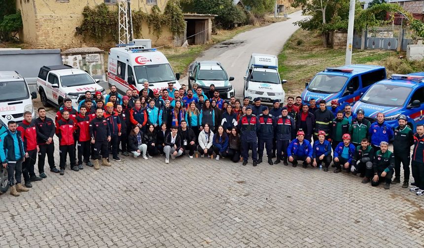Uşak UMKE İl Geliştirme Eğitimi ve Tatbikatı Gerçekleştirildi