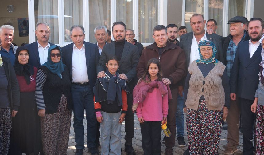 AK Parti Uşak İl Teşkilatı, Gürlek köyündeki madencilik çalışmalarıyla ilgili toplantı yaptı
