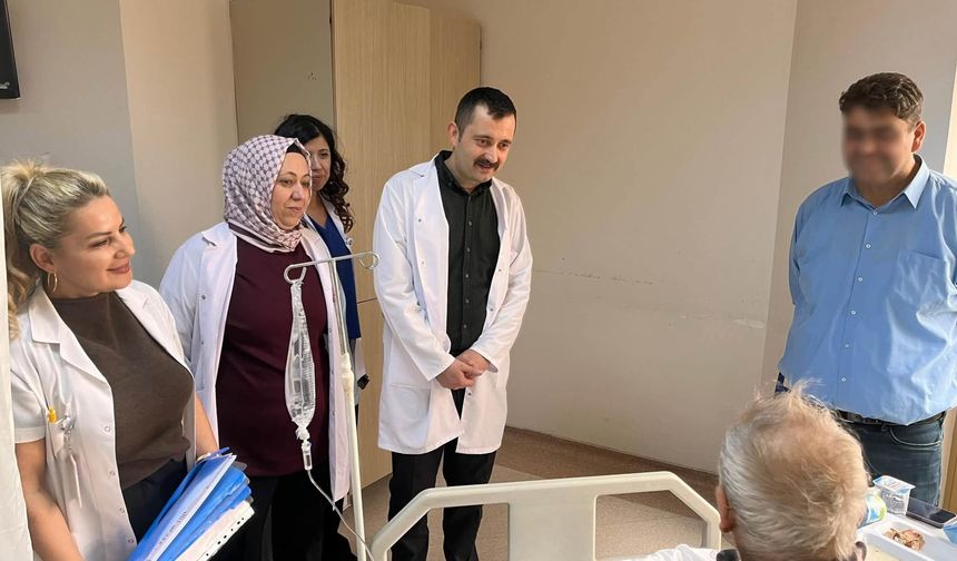 Uşak Eğitim ve Araştırma Hastanesi'ndeki hastalara, temel hakları anlatıldı