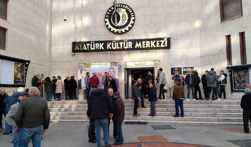 Yeni Parti Uşak İl Başkanı Serap Ergün Bitgin, oyların çoğunluğunu alarak göreve devam etti