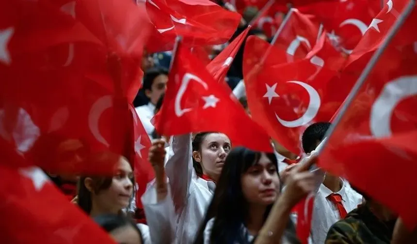 Bağımsızlık ruhunu gelecek nesillere taşımak bize düşen en büyük sorumluluktur