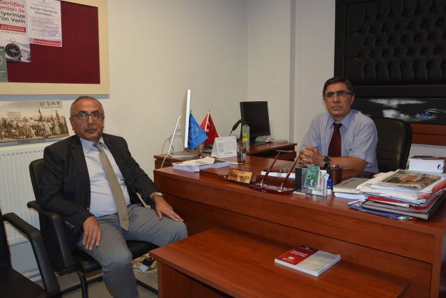 Vali Yardımcısı Sait Topoğlu Anadolu Üniversitesi YKS  Tercih Danışmanlık Ofisini Ziyaret Etti