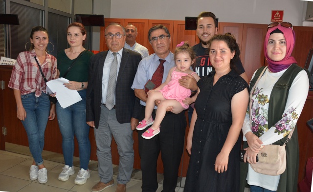 Vali Yardımcısı Sait Topoğlu Anadolu Üniversitesi YKS  Tercih Danışmanlık Ofisini Ziyaret Etti
