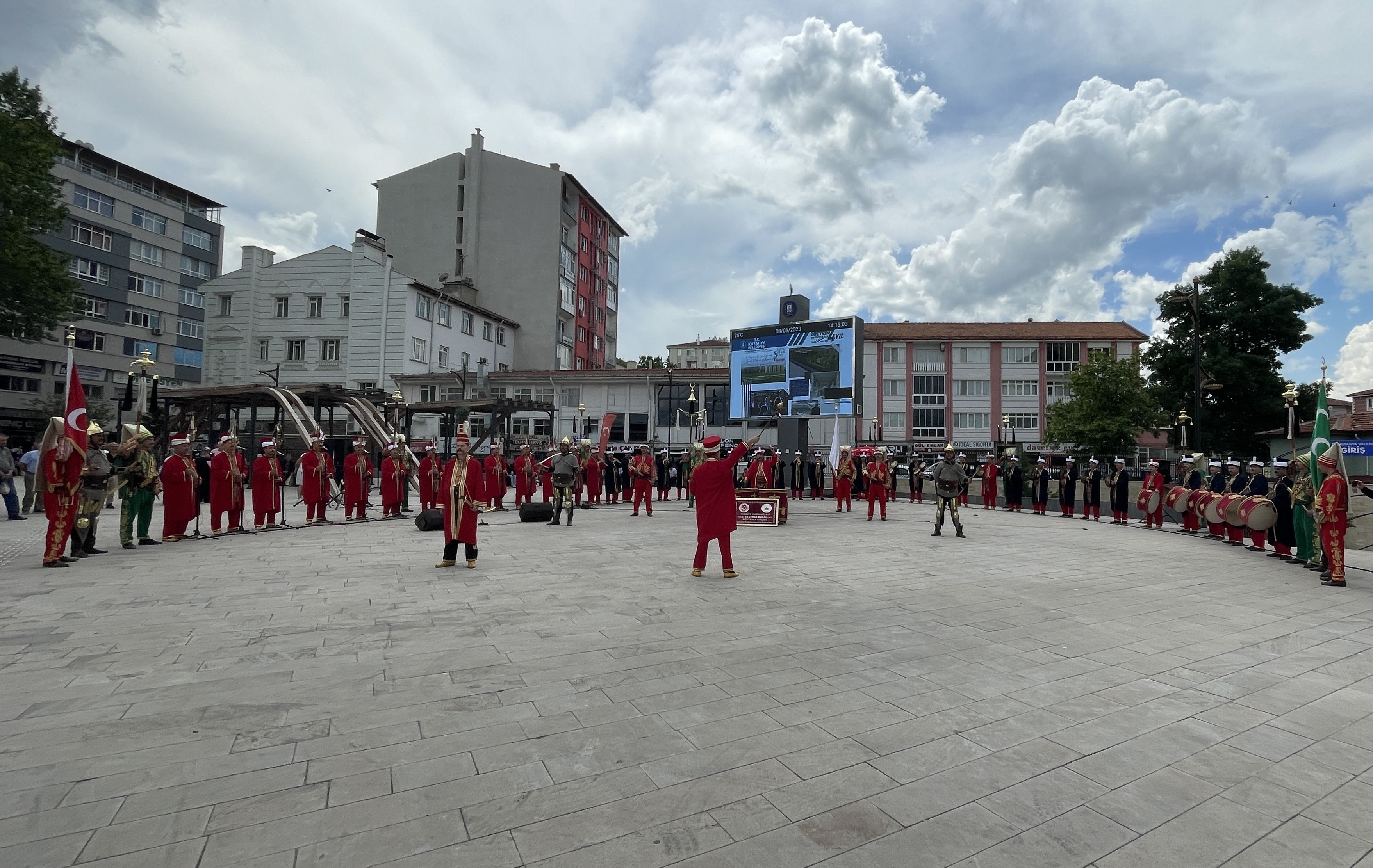 AA-20230608-31373745-31373736-MILLI_SAVUNMA_BAKANLIGI_MEHTERAN_BIRLIGI_KUTAHYADA_KONSER_VERDI