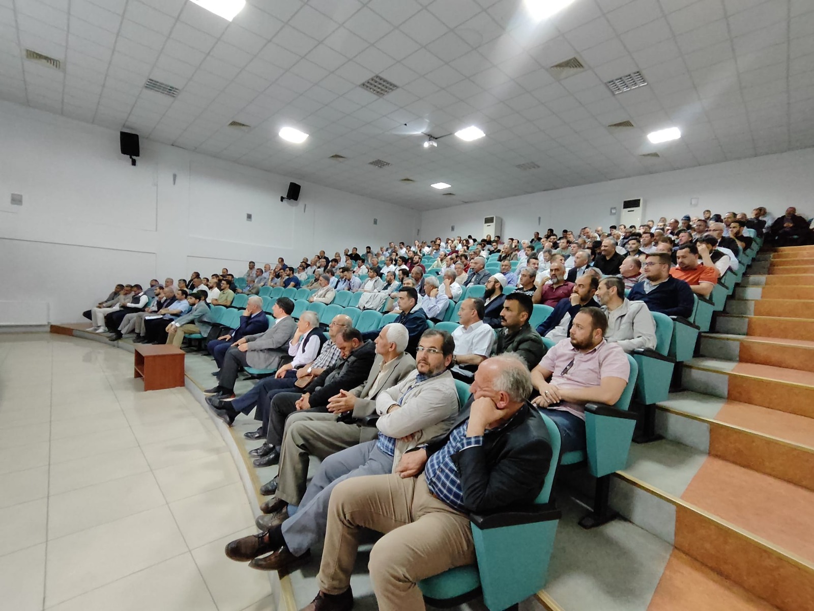 Uşak’ta Yaz Kur’an Kursu ve Hac Seminerleri Düzenlendi