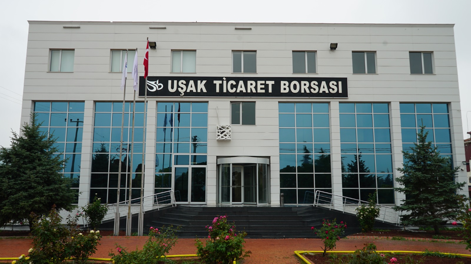 UŞAK TİCARET ODASI