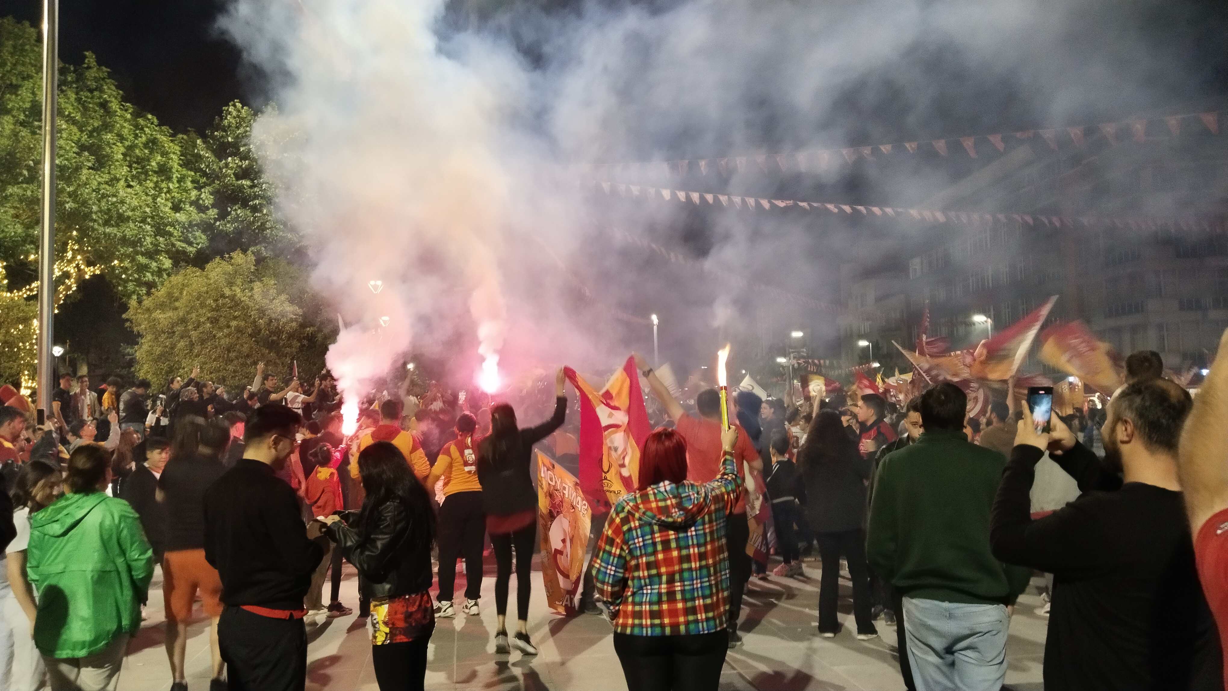 Galatasaray Taraftarı Uşak (39)