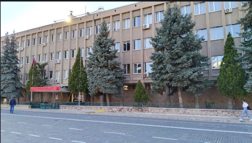 Valilik Bina