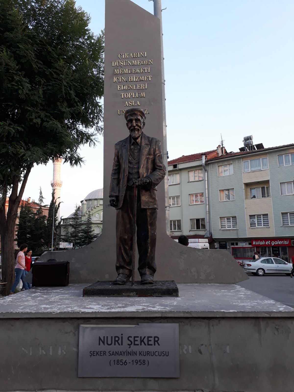 Nuri̇ Şeker Eski̇ Foto
