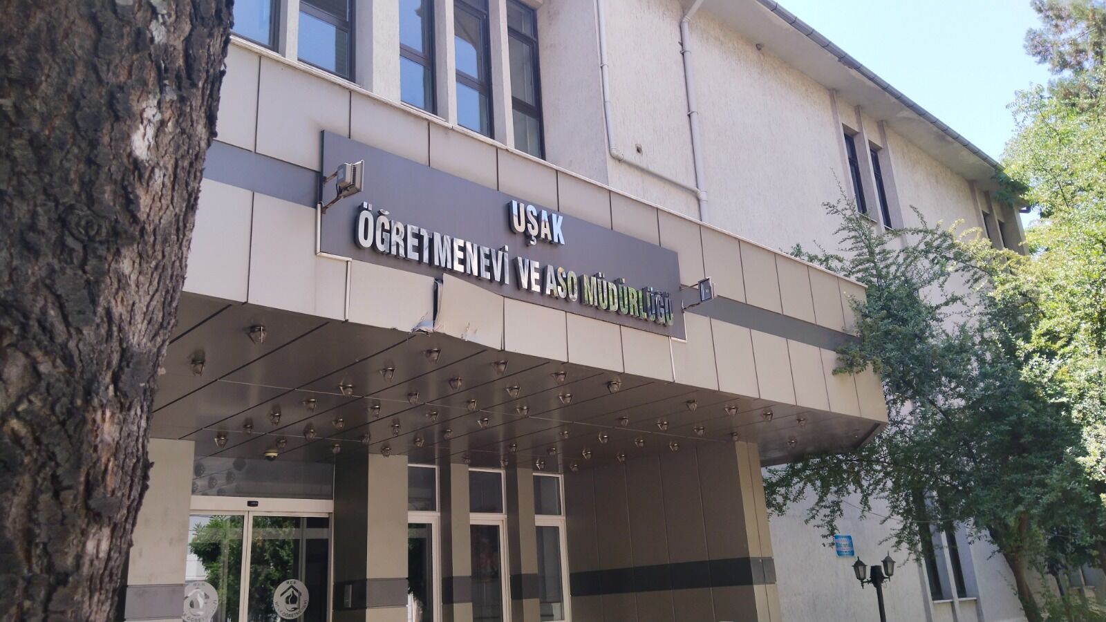Uşak Öğretmenevi