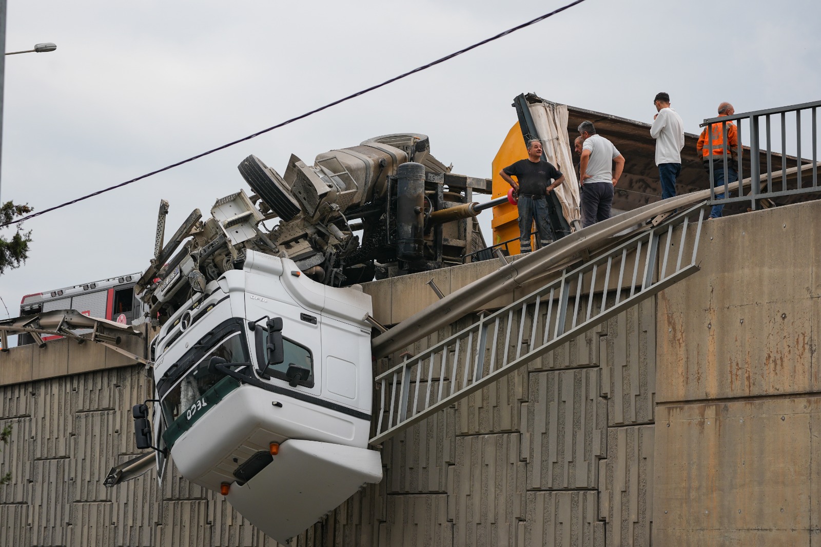 A A 20250929 39256450 39256449 I Z M I R D E V I Y A D U K T E A S I L I K A L A N T I R I N S U R U C U S U Y A R A L A N D I