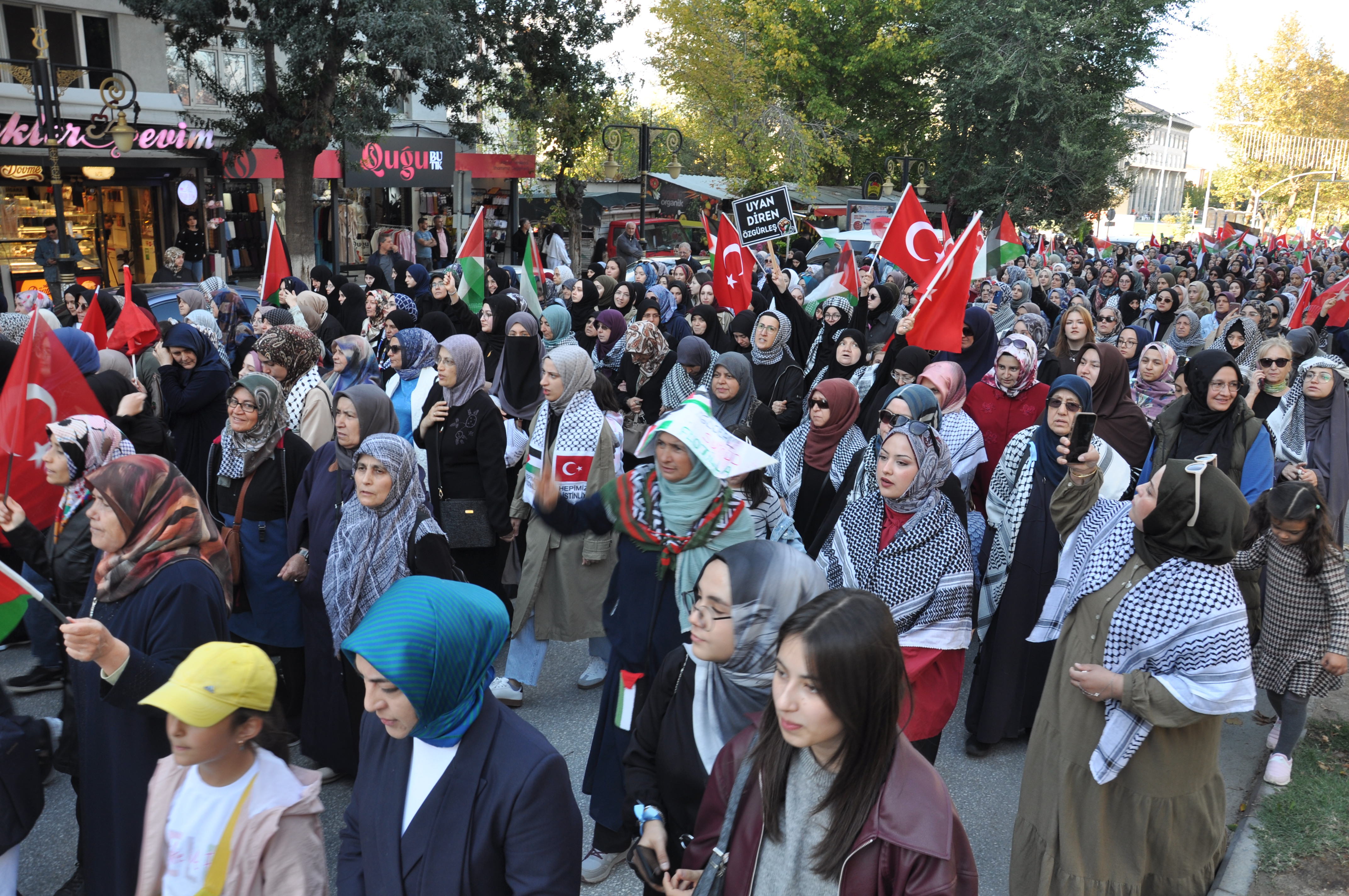 A A 20251004 39313217 39313213 B U R S A V E K U T A H Y A D A I S R A I L I N K U R E S E L S U M U D F I L O S U N A S A L D I R I L A R I P R O T E S T O E D I L D I