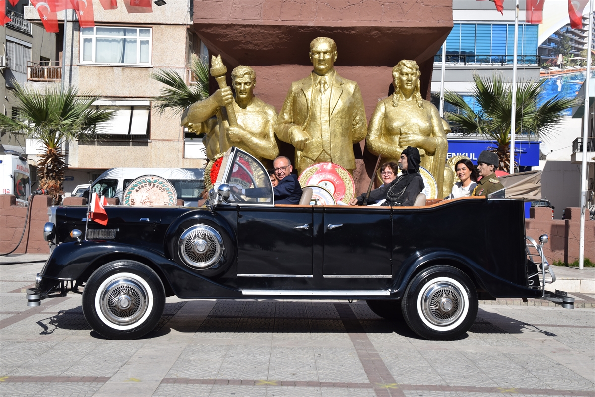 A A 20251028 39545208 39545206 M A N I S A D A C U M H U R I Y E T I N 102 Y I L I K U T L A N I Y O R