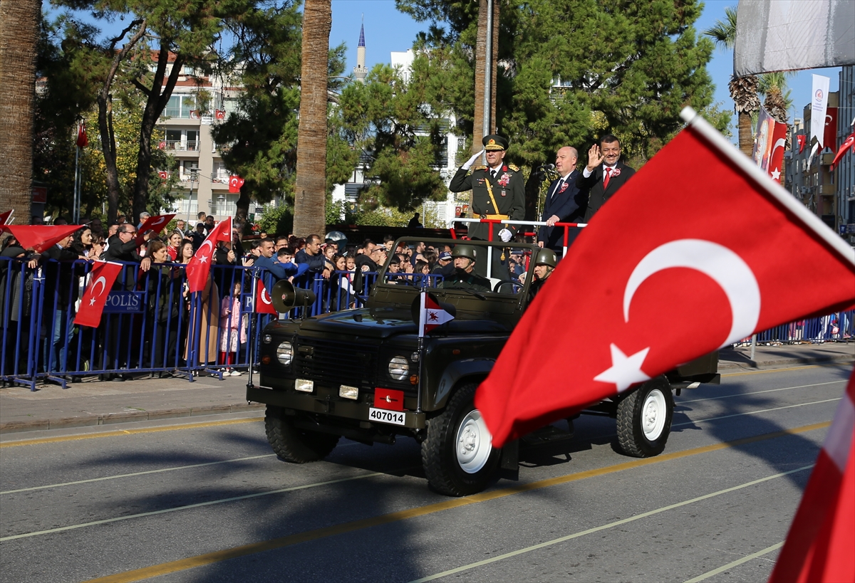 A A 20251029 39553625 39553618 C U M H U R I Y E T I N 102 Y I L D O N U M U K U T L A N I Y O R