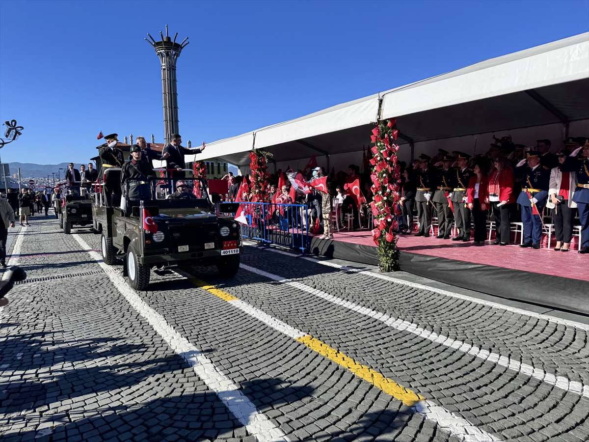 A A 20251029 39554848 39554841 I Z M I R D E C U M H U R I Y E T I N 102 Y I L D O N U M U K U T L A N D I