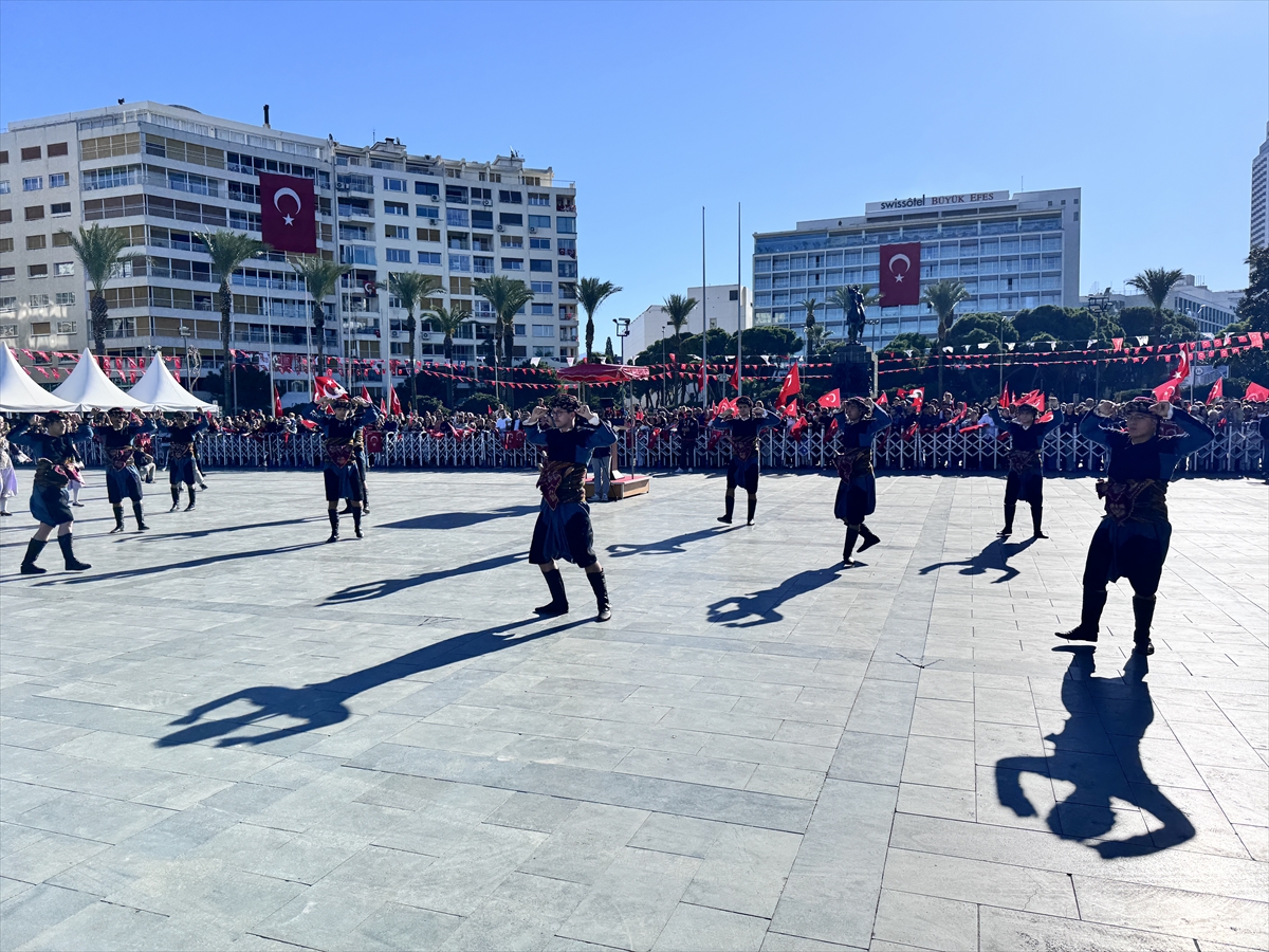 A A 20251029 39554848 39554842 I Z M I R D E C U M H U R I Y E T I N 102 Y I L D O N U M U K U T L A N D I