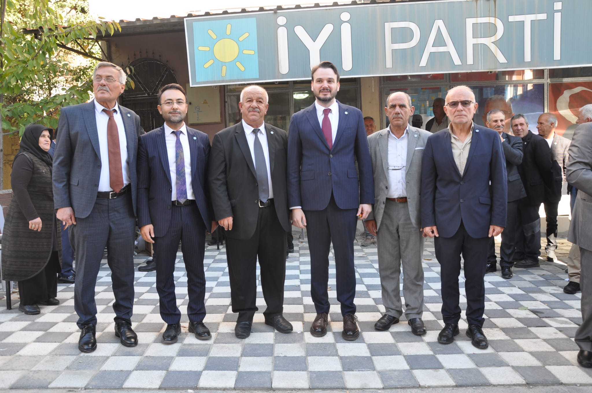 Iyi Parti Selendi Ilhan Türk (1)