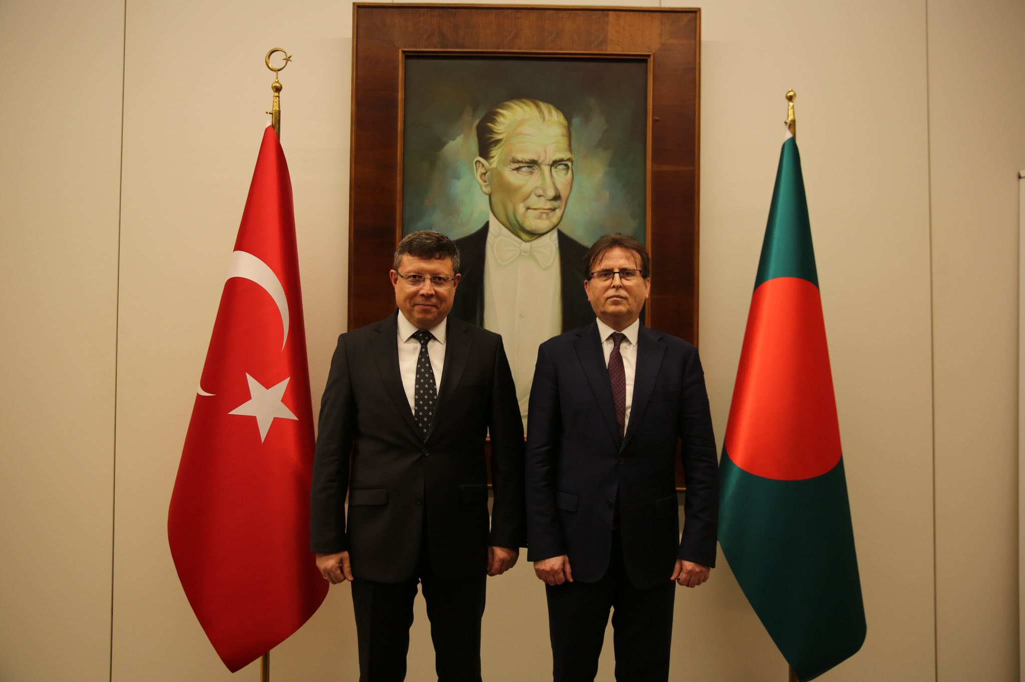 572065677 10163899353468559 108338564821740513 N