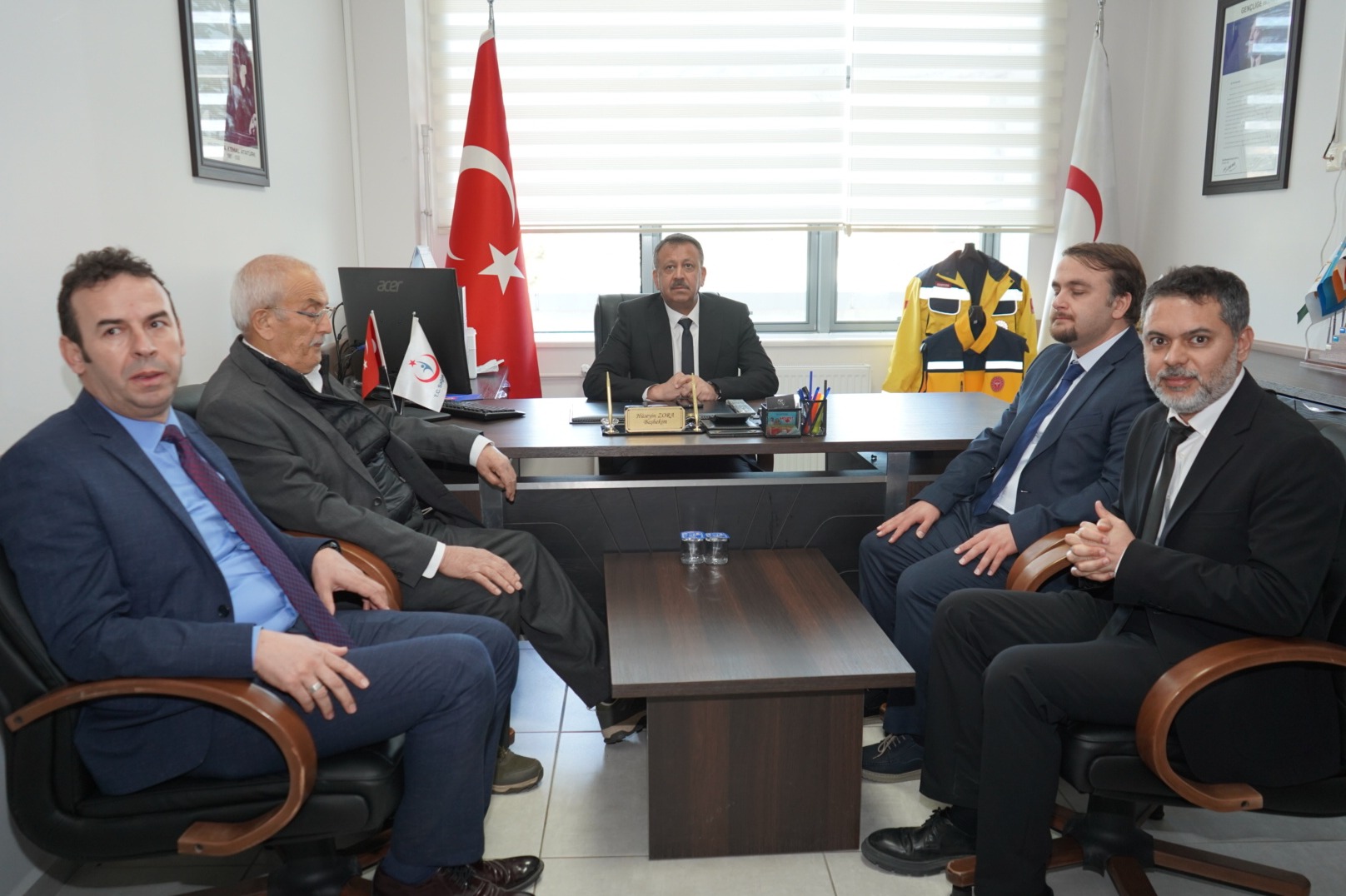 584111839 18292354594287272 2125141007731219552 N