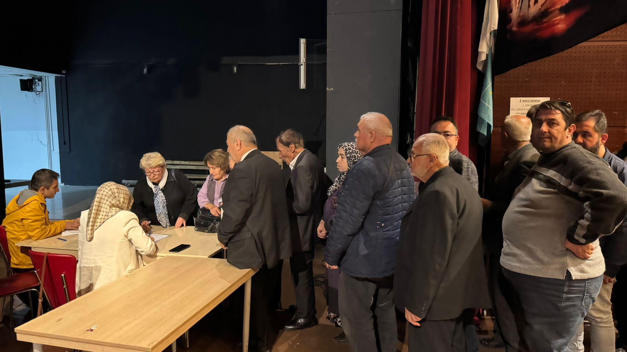 586839978 1233690708805751 1259140698377915572 N