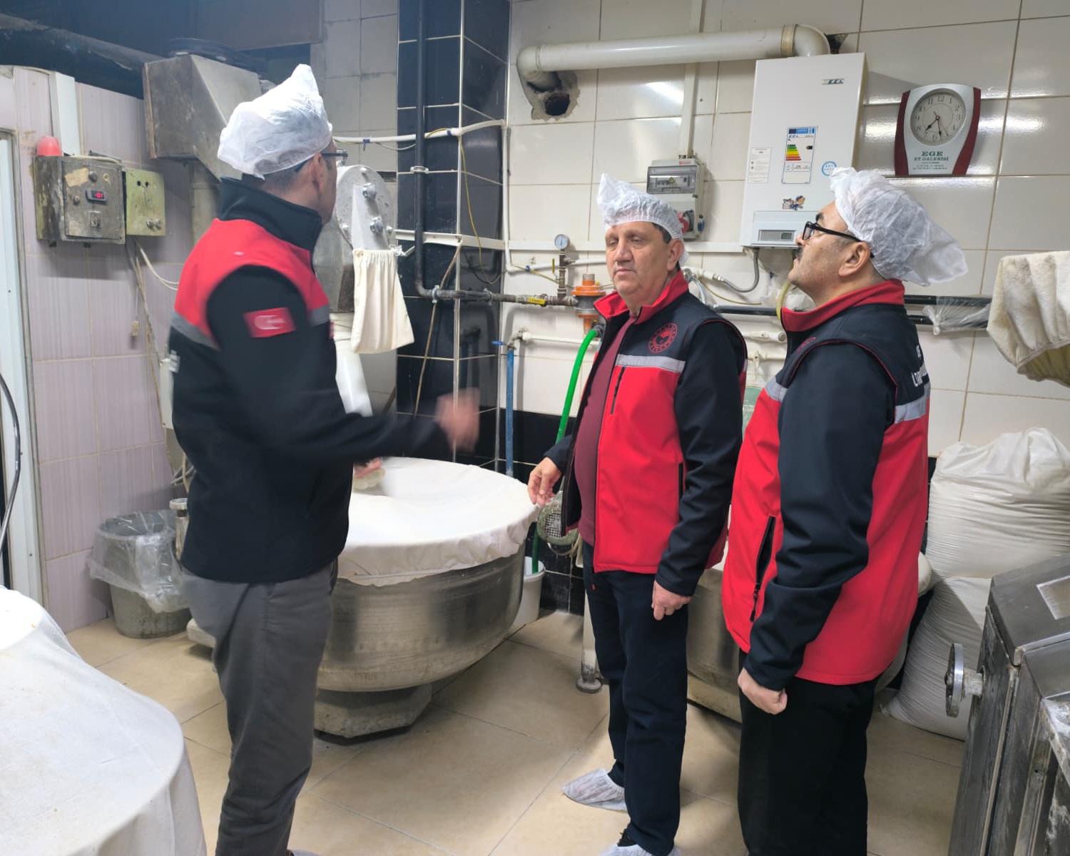 592251183 122186700140544242 1276333687857274901 N