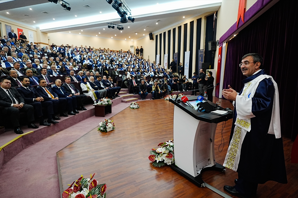 A A 20251031 39576223 39576220 C U M H U R B A S K A N I Y A R D I M C I S I Y I L M A Z A C E L A L B A Y A R U N I V E R S I T E S I N D E F A H R I P R O F E S O R L U K U N V A N I V E R I L D I