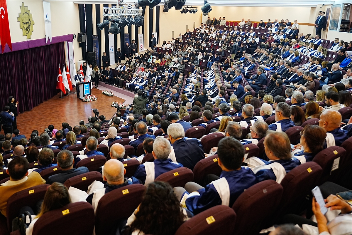 A A 20251031 39576223 39576222 C U M H U R B A S K A N I Y A R D I M C I S I Y I L M A Z A C E L A L B A Y A R U N I V E R S I T E S I N D E F A H R I P R O F E S O R L U K U N V A N I V E R I L D I