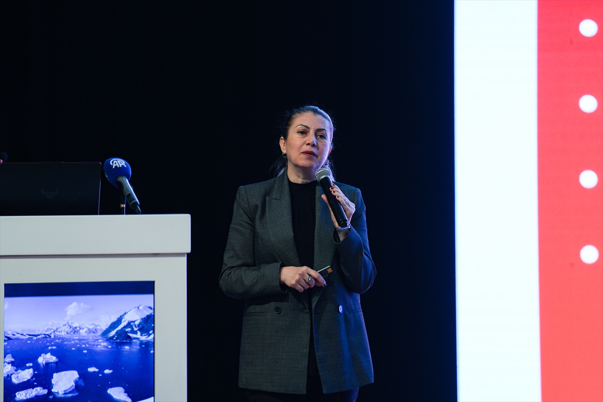 A A 20251105 39621641 39621639 I Z M I R D E U L U S A L K U T U P B I L I M L E R I S E M P O Z Y U M U V E K U T U P S E N L I G I B A S L A D I