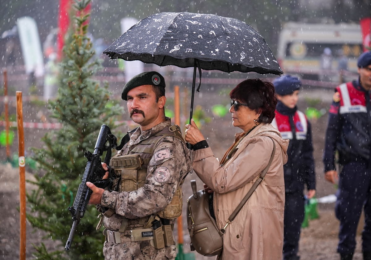 A A 20251111 39677674 39677663 I Z M I R D E M I L L I A G A C L A N D I R M A G U N U D O L A Y I S I Y L A F I D A N D I K I M I Y A P I L D I