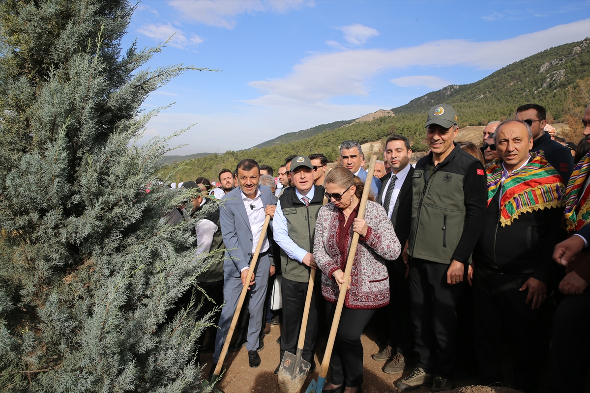 A A 20251111 39678126 39678122 I Z M I R V E C E V R E I L L E R D E F I D A N L A R T O P R A K L A B U L U S T U