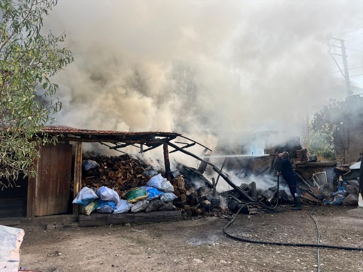 A A 20251113 39697280 39697279 A F Y O N K A R A H I S A R D A M U S T A K I L E V D E C I K A N Y A N G I N D A 2 K I S I D U M A N D A N E T K I L E N D I