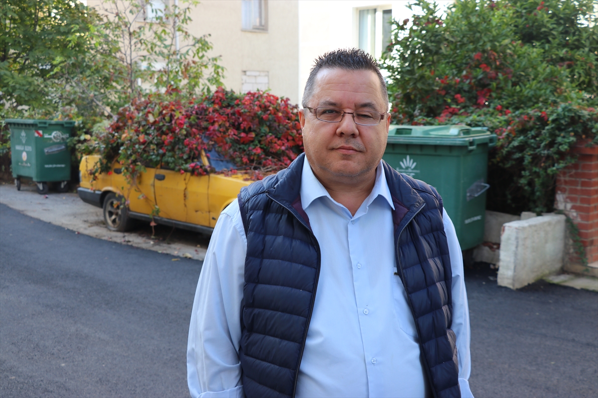 A A 20251113 39697399 39697397 I Z M I R D E 8 Y I L D I R P A R K H A L I N D E K I O T O M O B I L I S A R M A S I K L A R S A R D I