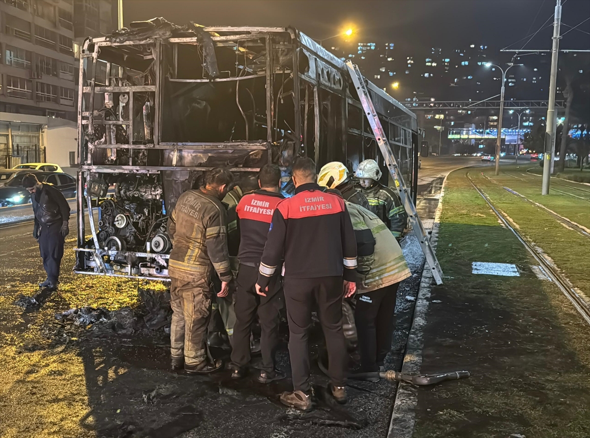 A A 20251116 39726427 39726425 I Z M I R D E S E Y I R H A L I N D E K I B E L E D I Y E O T O B U S U Y A N D I