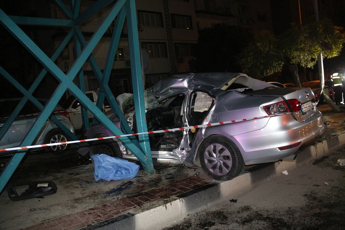 A A 20251117 39728077 39728074 M A N I S A D A U S T G E C I T A Y A G I N A C A R P A N O T O M O B I L D E K I 1 K I S I O L D U 3 K I S I Y A R A L A N D I