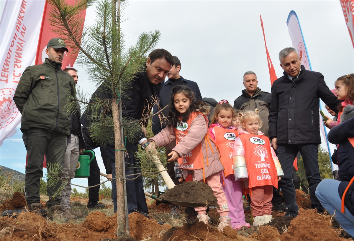 A A 20251118 39738940 39738936 K U T A H Y A D A Z A F E R K A L K I N M A A J A N S I T A R A F I N D A N H A T I R A O R M A N I O L U S T U R U L D U