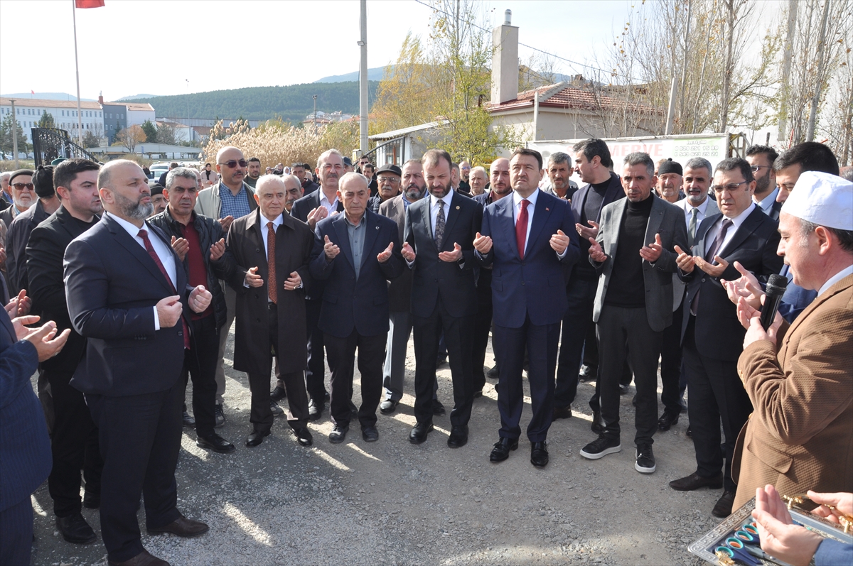 A A 20251121 39767640 39767637 K U T A H Y A D A H A Y I R S E V E R L E R I N D E S T E K L E R I Y L E Y A P I M I T A M A M L A N A N C A M I I B A D E T E A C I L D I