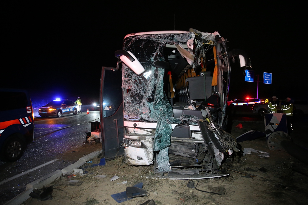 A A 20251123 39787506 39787502 D E N I Z L I D E Y O L C U O T O B U S U I L E M I N I B U S U N C A R P I S T I G I K A Z A D A 10 K I S I Y A R A L A N D I-1