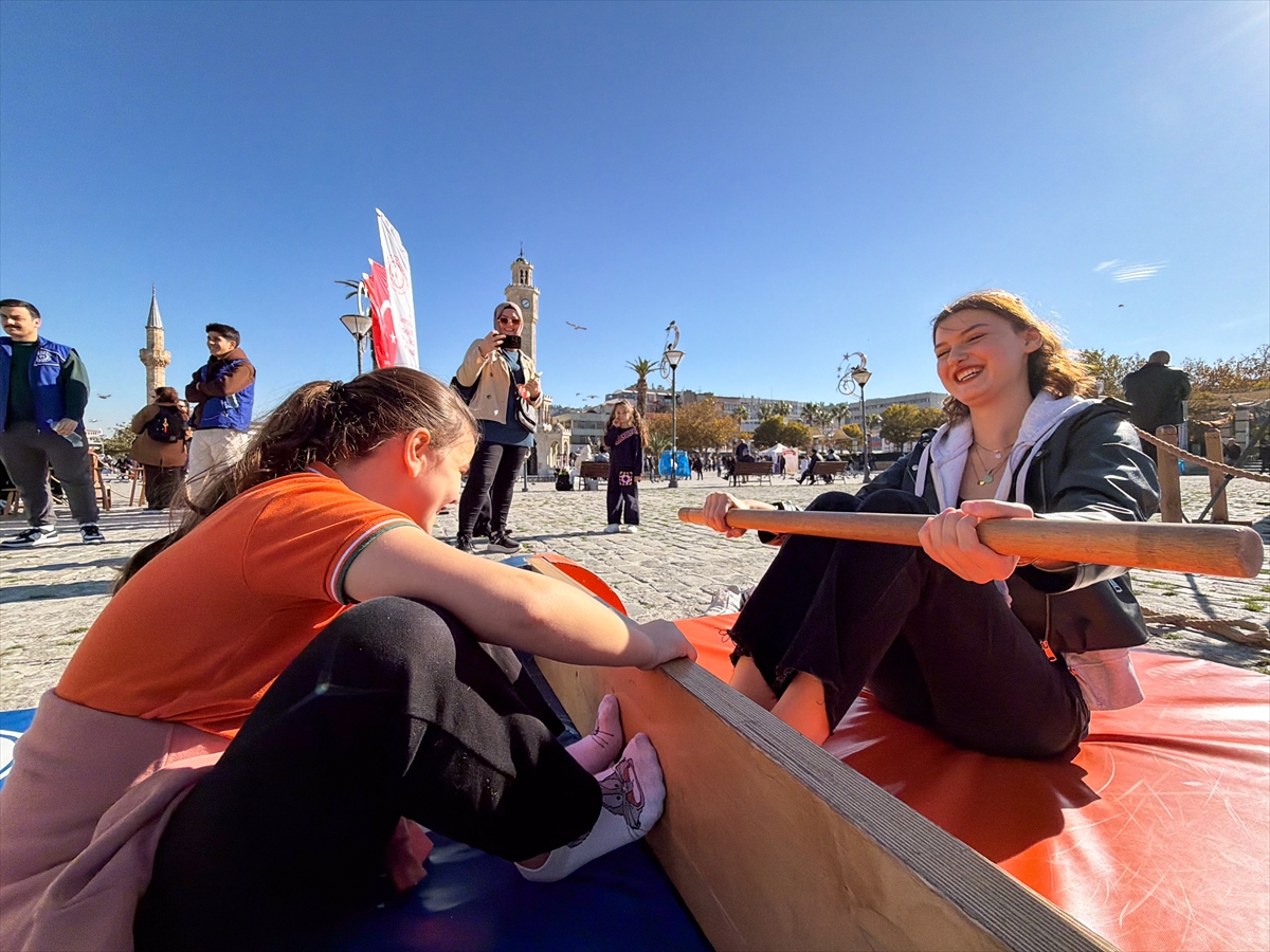 A A 20251125 39802193 39802170 G E L E N E K S E L O Y U N L A R T I R I I Z M I R D E G E C M I S I N O Y U N L A R I Y L A C O C U K L A R I S E V I N D I R D I