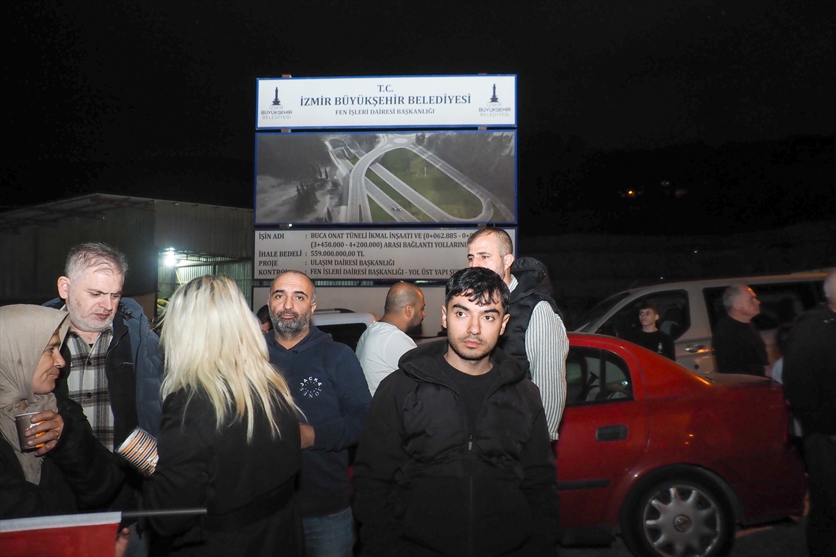 A A 20251126 39815778 39815776 I Z M I R D E T U N E L I N S A A T I N E D E N I Y L E E V L E R I Z A R A R G O R E N M A H A L L E S A K I N L E R I N D E N E Y L E M