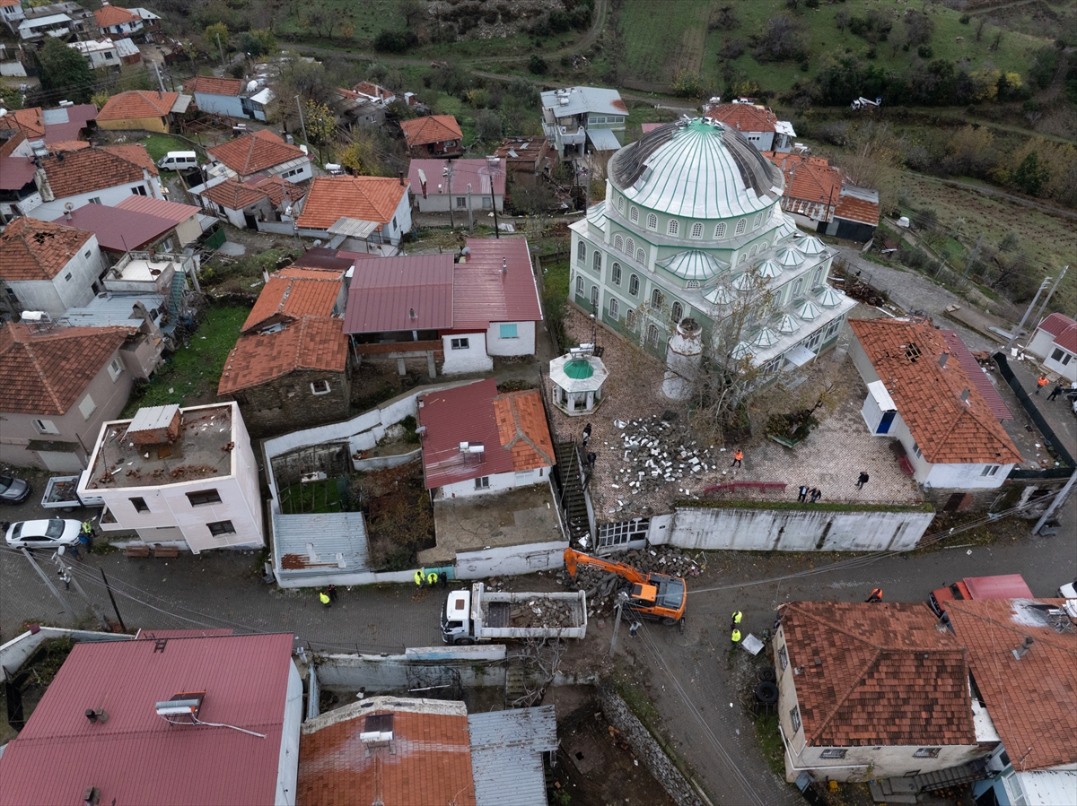 A A 20251129 39843257 39843256 I Z M I R D E E T K I L I O L A N S A G A N A K Y A S A M I O L U M S U Z E T K I L E D I