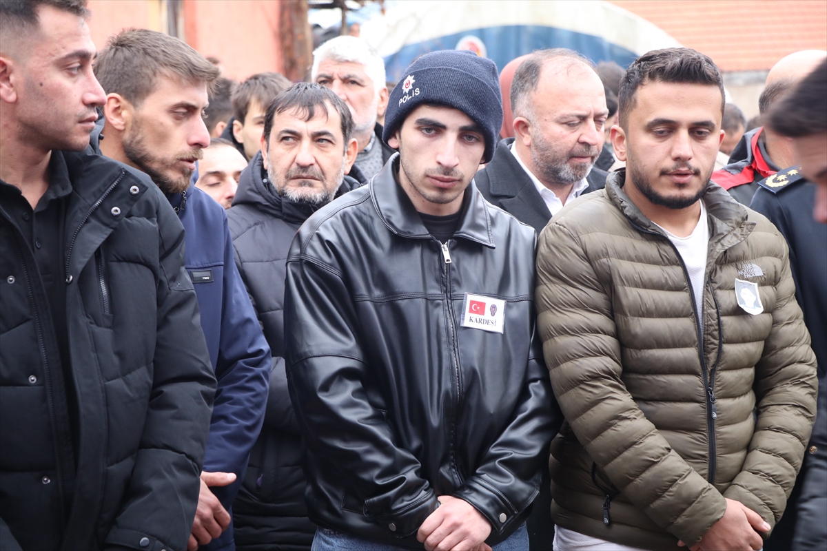 A A 20251130 39851722 39851717 M A N I S A D A E K I P A R A C I N I N T I R A C A R P M A S I S O N U C U S E H I T O L A N P O L I S I N C E N A Z E S I C A N K I R I D A T O P R A G A V E R I L D I