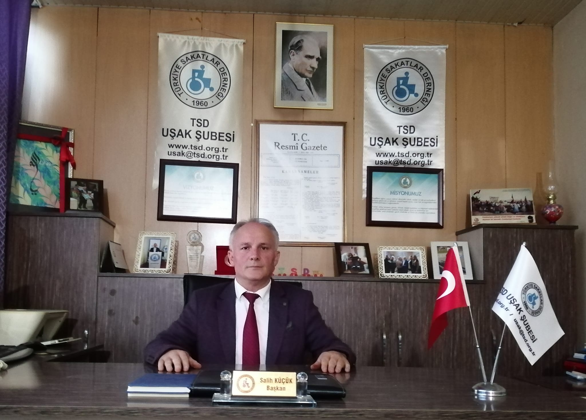 493937003 9525498537556927 7623296066417597876 N