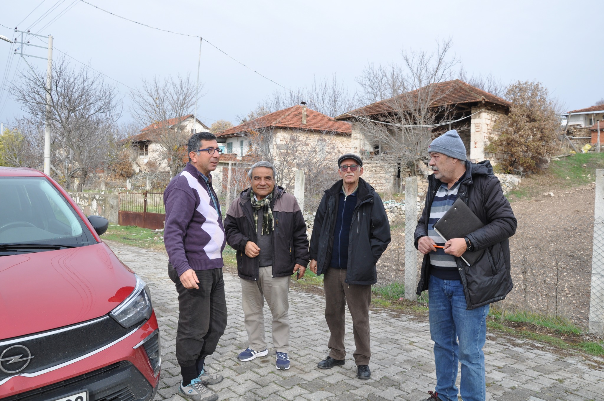 595768649 10224421773411284 5989960943689599704 N