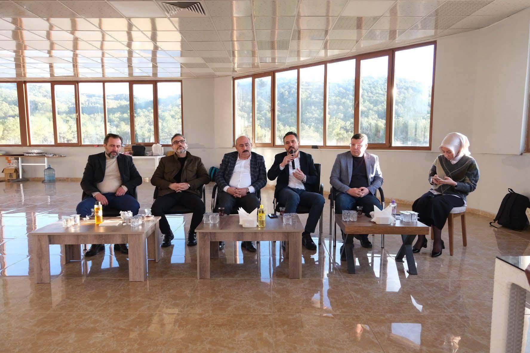 605539935 890056336888631 3297681363425943659 N